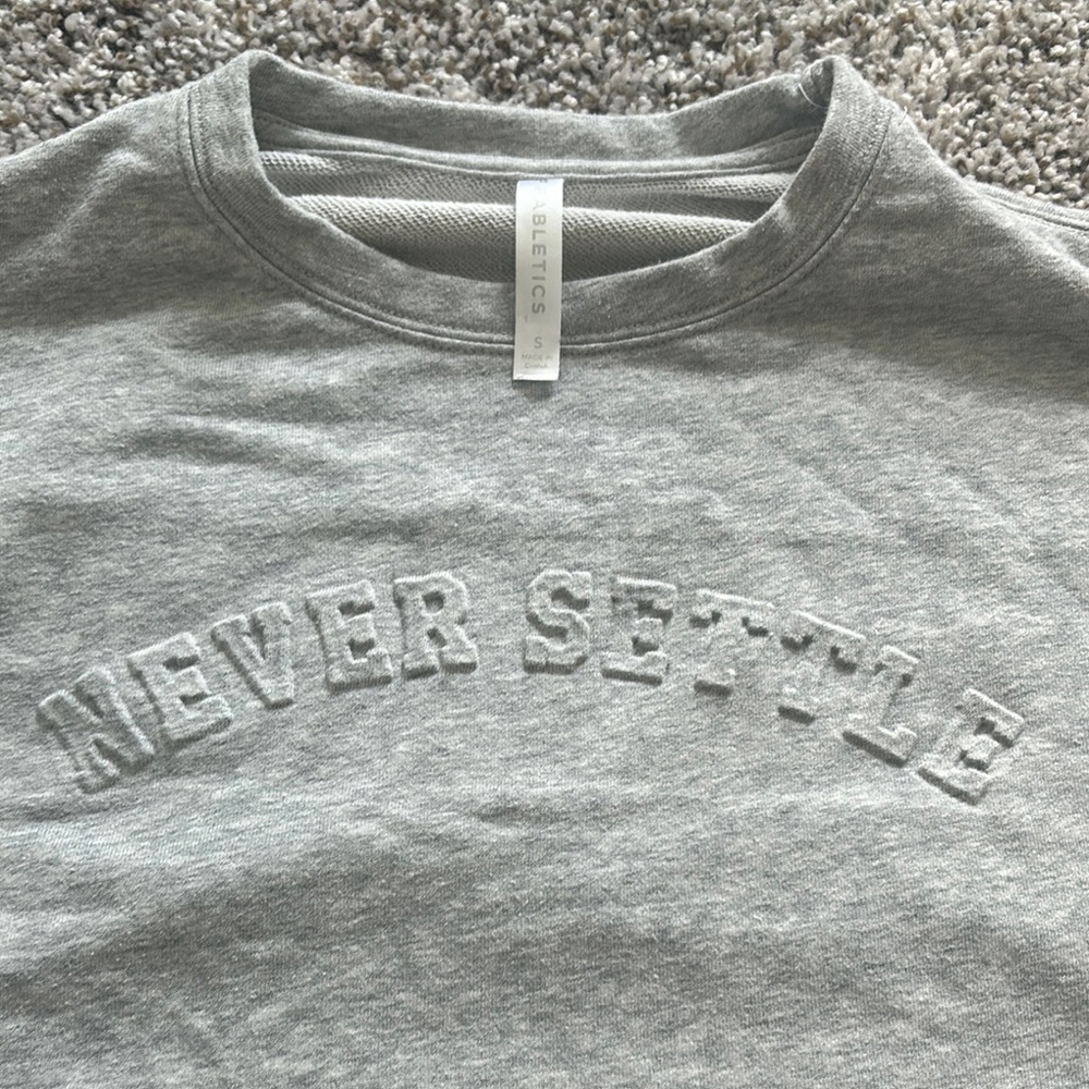 Fabletics Heather Gray 'Never Settle' Crewneck